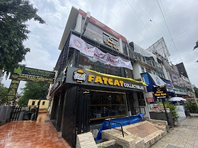Comics & Brics Cafe